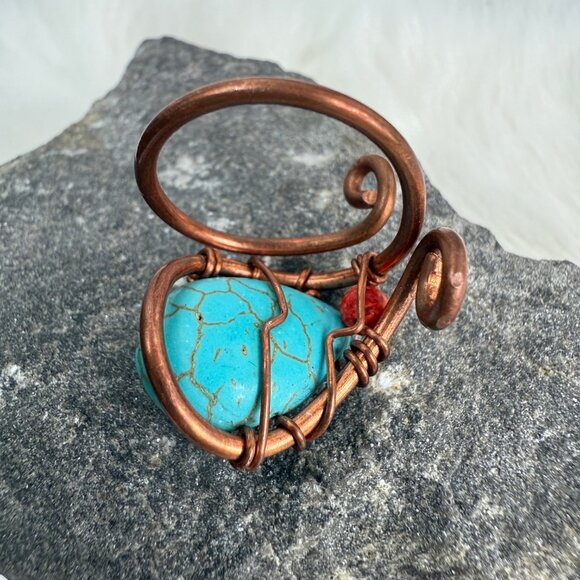 Handmade Copper Wire Wrapped Dyed Howlite Faux Turquoise Ring Bypass Size 7 - Picture 6 of 6